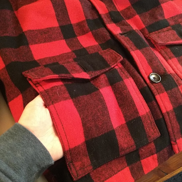 Men's Poly-Wool button up plaid coat - Picture 4 of 11